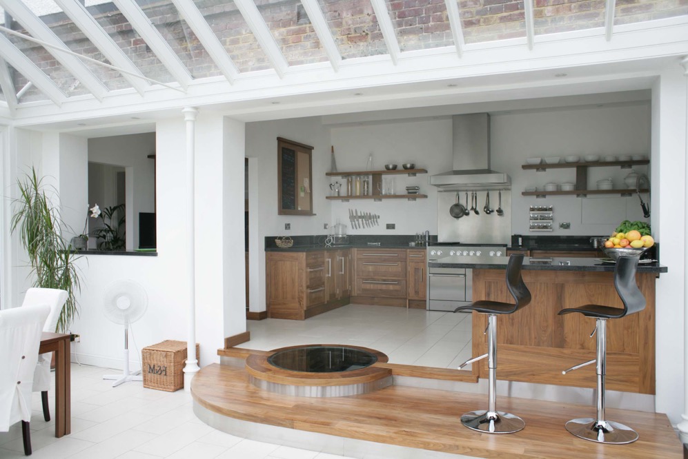 Specialist Spray Coatings, Paint Supply, Glass Paint, Wood Paint, Spraying uPVC windows, Essex, Roller Shutter, Glass Splash backs,